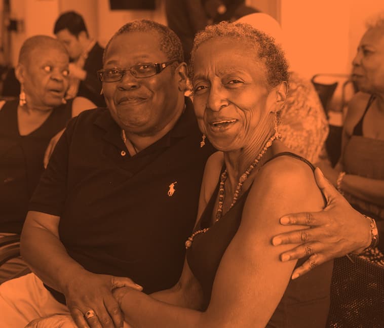 african-american-lesbians-hugging-sitting-379x3242x african-american-lesbians-hugging-sitting-379x3242x